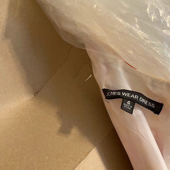 Floral Dress - Picture 4 of 4